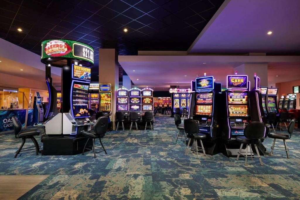 Embassy Suites Isla Verde Beach Carolina Puerto Rico Oasis Casino Slots