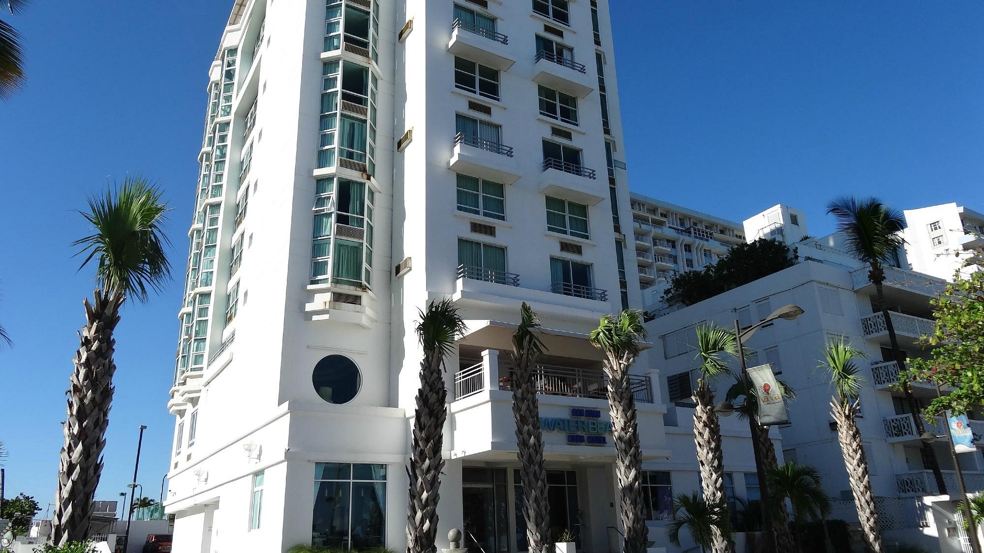 San Juan Water Aire De Olive  Water And Beach Club Isla Verde Beach Carolina Puerto Rico Front Entrance